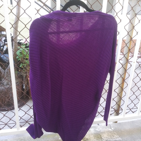 St. John Chic Sweater Sz: S/P in Violet - Picture 2 of 6